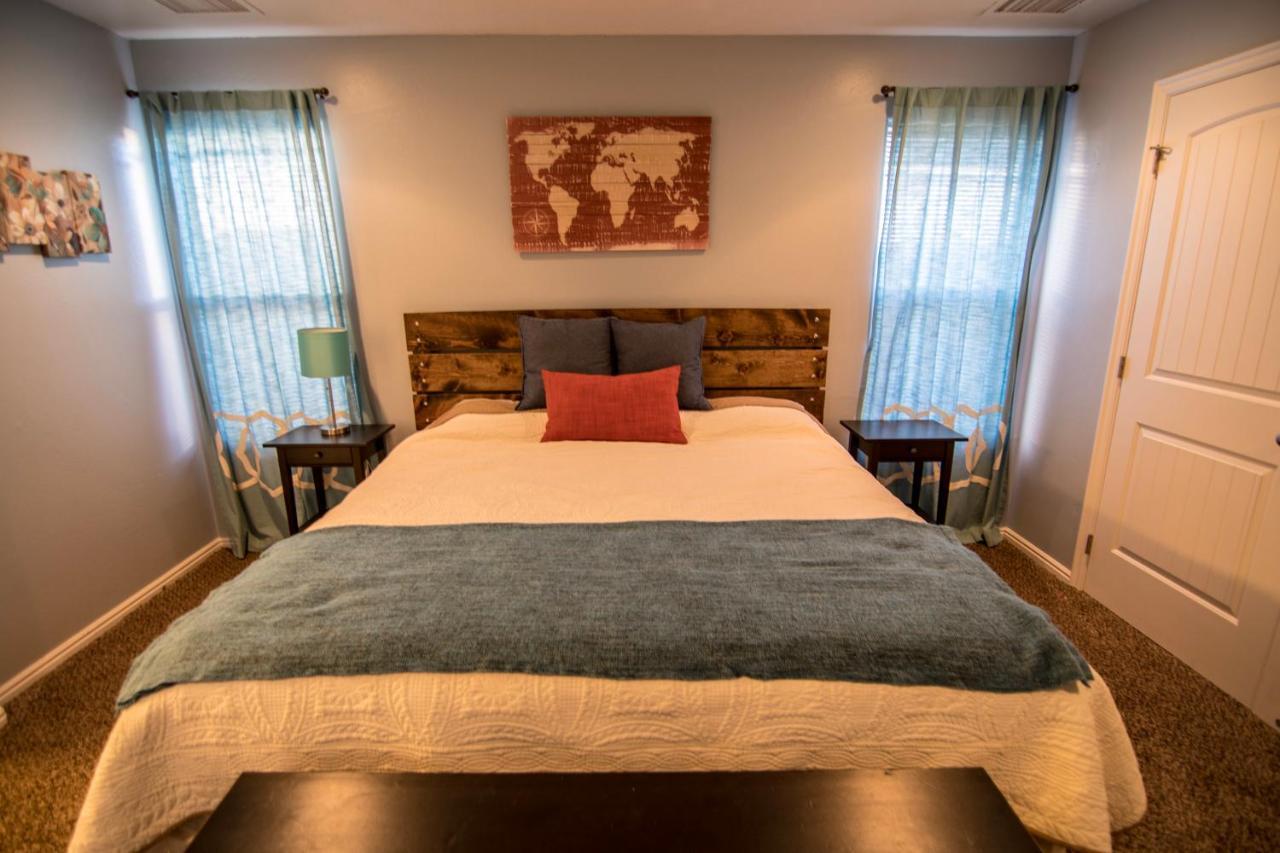 Lone Rock Retreat - 3-Bedroom Near Lake Powell เพจ ภายนอก รูปภาพ